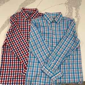 2 size medium boys vineyard vines performance button down shirts